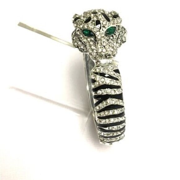 NWOT Rhinestone Encrusted Black Striped Green Eyed Jaguar Hinged Cuff. - Picture 2 of 4
